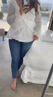 Jacqueline Jossa feet photo thumbnail