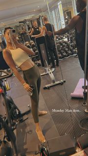 Rochelle Humes feet photo thumbnail