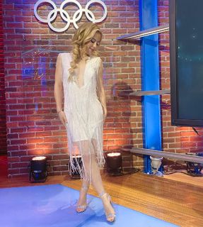 Tara Lipinski feet photo thumbnail