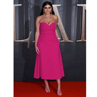 Imogen Thomas feet photo thumbnail