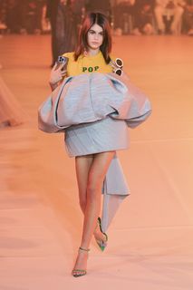 Kaia Gerber feet photo thumbnail