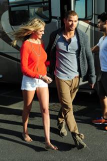 Kate Upton feet photo thumbnail