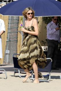 Heidi Klum feet photo thumbnail