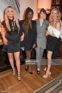 Laura Whitmore feet photo thumbnail