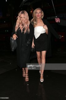 Laura Whitmore feet photo thumbnail