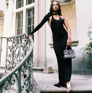 Karrueche Tran feet photo thumbnail