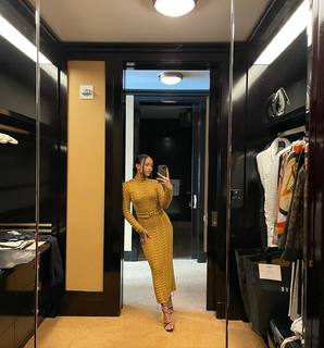 Karrueche Tran feet photo thumbnail