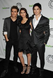 Nina Dobrev feet photo thumbnail