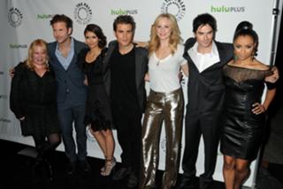 Nina Dobrev feet photo thumbnail