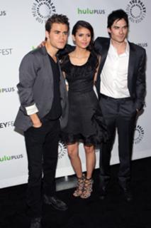 Nina Dobrev feet photo thumbnail