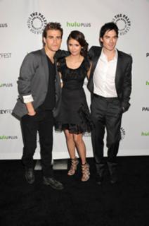 Nina Dobrev feet photo thumbnail