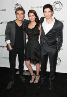 Nina Dobrev feet photo thumbnail