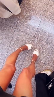 Belén Rodríguez feet photo thumbnail