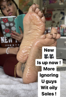 Deedee Rican feet photo thumbnail