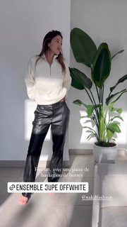 Iris Mittenaere feet photo thumbnail