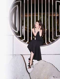 Mi Yang feet photo thumbnail