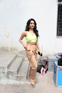 Kiara Advani feet photo thumbnail