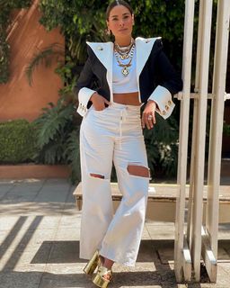 Galilea Montijo feet photo thumbnail