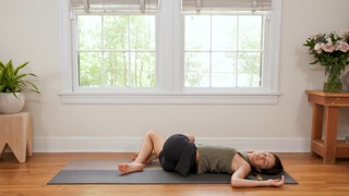 Adriene Mishler feet photo thumbnail