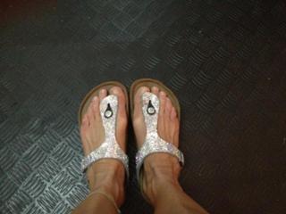 Adriane Galisteu feet photo thumbnail