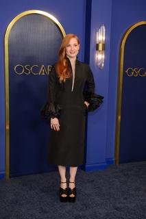 Jessica Chastain feet photo thumbnail