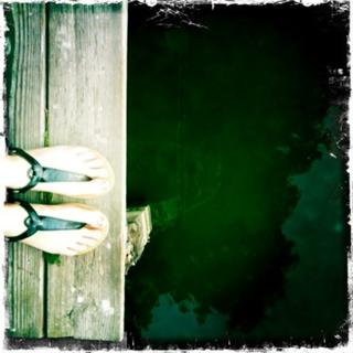Amanda Fuller feet photo 2