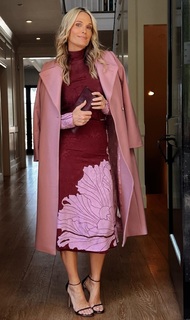 Molly Sims feet photo thumbnail