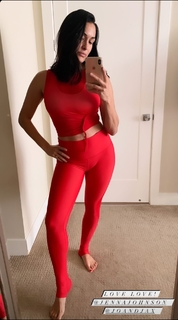 Nikki Garcia feet photo thumbnail