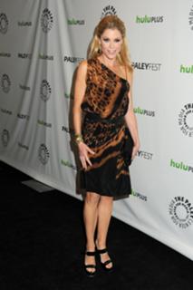 Julie Bowen feet photo thumbnail
