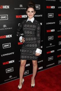 Alison Brie feet photo thumbnail
