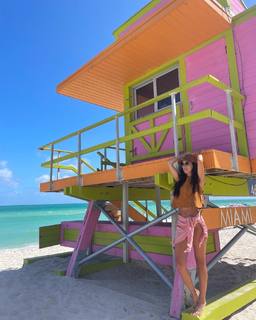 Zaira Nara feet photo thumbnail