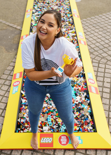 Jacqueline Jossa feet photo thumbnail