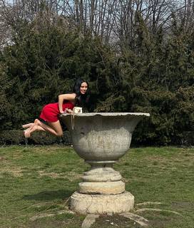 Jenna Ortega feet photo thumbnail