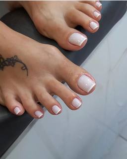 Karin Klemp feet photo thumbnail