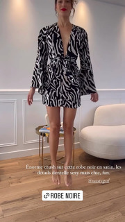 Iris Mittenaere feet photo thumbnail