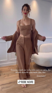 Iris Mittenaere feet photo thumbnail
