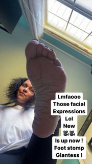 Deedee Rican feet photo thumbnail
