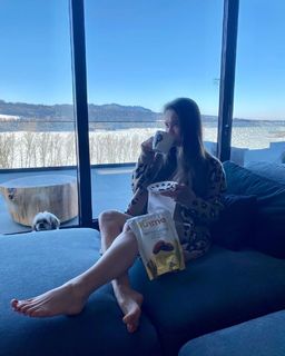 Karolina Kowalkiewicz feet photo thumbnail