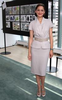 Marion Cotillard feet photo thumbnail