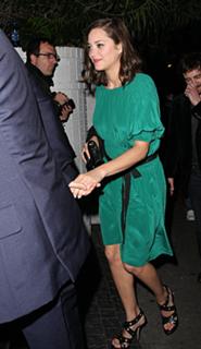 Marion Cotillard feet photo thumbnail