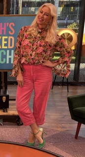 Denise Van Outen feet photo thumbnail