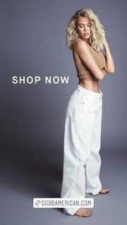 Khloé Kardashian feet photo thumbnail