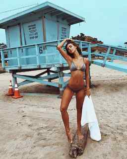 Rachel Cook feet photo thumbnail