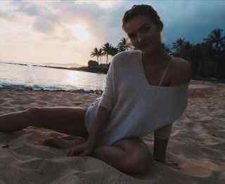 Rachel Cook feet photo thumbnail