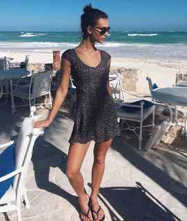 Rachel Cook feet photo thumbnail