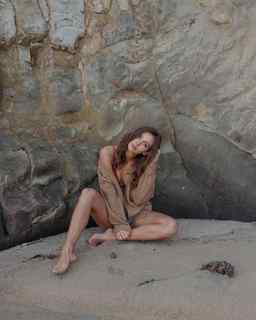 Rachel Cook feet photo thumbnail