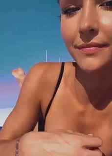 Rachel Cook feet photo thumbnail