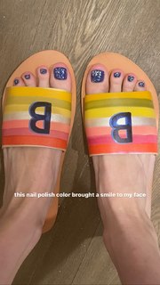 Brie Larson feet photo thumbnail