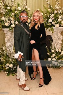 Laura Whitmore feet photo thumbnail
