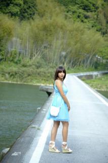 Ai Shinozaki feet photo thumbnail